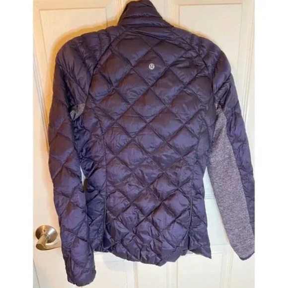 Lululemon Run: Turn Around Jacket
Black size 4 - Picture 4 of 7